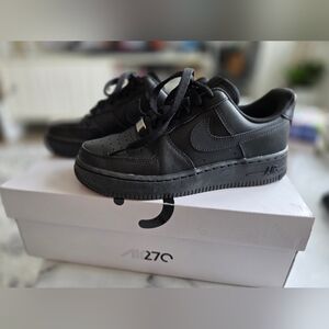 Nike Women's Air Force 1, All Black, Size 6